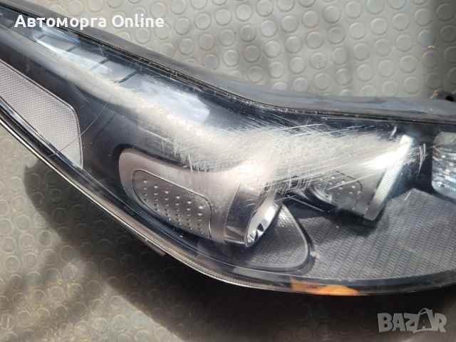 Десен фар за Kia Sportage 2018 , снимка 2 - Части - 54149073