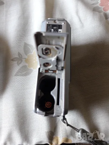 Дигитален фотоапарат Sony Cyber Shot DSC S500, снимка 7 - Фотоапарати - 55624135