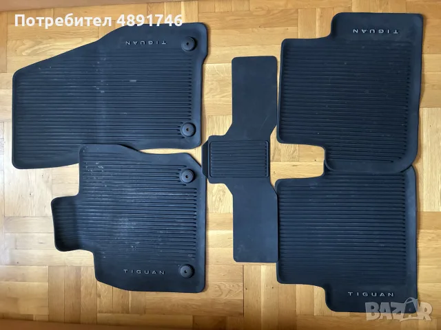 Оригинални гумени стелки VW Tiguan III (2024+) – комплект, отлично състояние, снимка 2 - Аксесоари и консумативи - 55585400