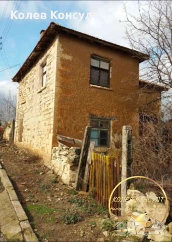 🥇 Агенция “Колев Консулт” продава двуетажна къща в с Белополяне област Хасково 
