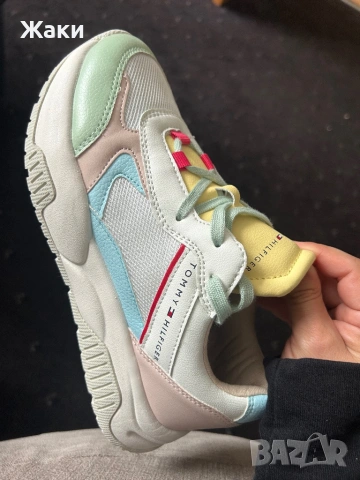 Tommy Hilfiger