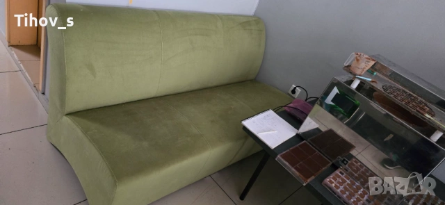 Канапе Артуро II триместно