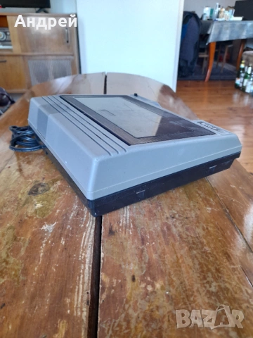 Стар Видеокасетофон Utopia, снимка 4 - Антикварни и старинни предмети - 54368675