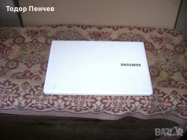 Samsung 370R - Core i3, 4 GB RAМ, 750 GB HDD, снимка 7 - Лаптопи за дома - 54570250