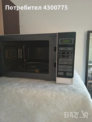 Микровълнова фурна Sharp R242WW, снимка 2 - Микровълнови - 55399719