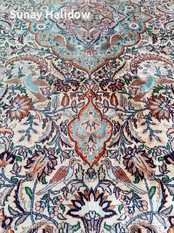 Копринен килим ръчно тъкан, снимка 11 - Килими - 54098408