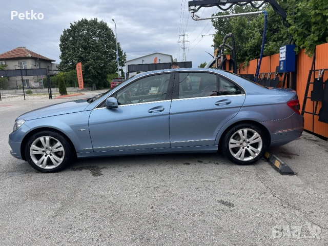 Mercedes-Benz C220 CDI BlueEfficiency (W204) – запазен и с доказан произход., снимка 4 - Автомобили и джипове - 54583050