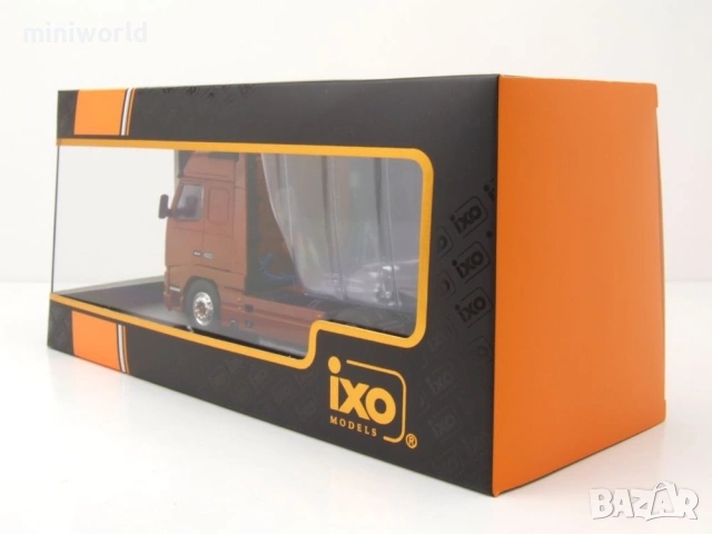 Volvo FH12 Globetrotter XL влекач 1994 - мащаб 1:43 на IXO моделът е нов в PVC дисплей-кейс, снимка 9 - Колекции - 54504759