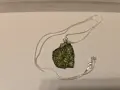 Нежни колиета от Зелен обсидиан с артистична оплетка и верижка, снимка 2