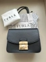Дамска чанта Furla metropolis 21см в черен цвят, снимка 1