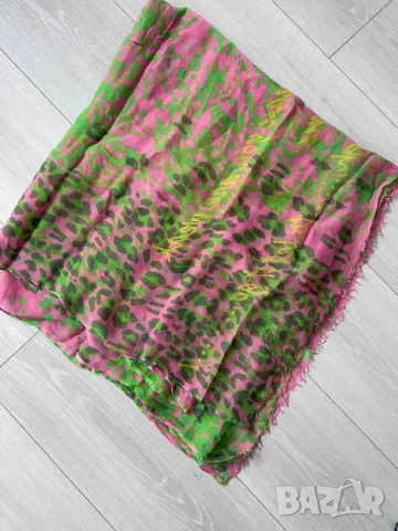 Шал за плаж