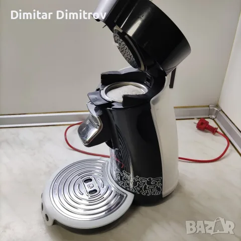 Philips Senseo Viva Cafe Keith Haring HD 7826/60, снимка 3 - Кафемашини - 55644546