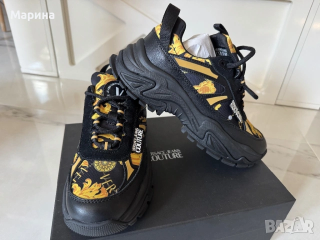 Дамски обувки Versace, снимка 3 - Маратонки - 54244497