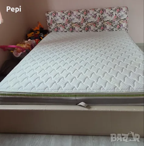 Спалня с повдигащ механизъм 