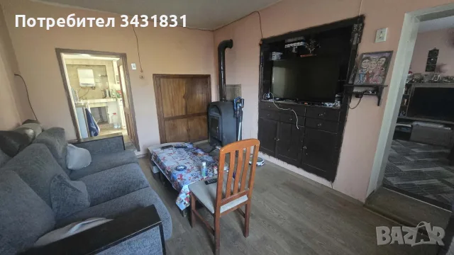 Голяма къща с голям двор в с. Долна Липница с кладенец, цена 55 000€, снимка 8 - Къщи - 55461875