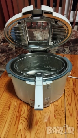 Фритюрник BOSCH, снимка 3 - Фритюрници - 53989819