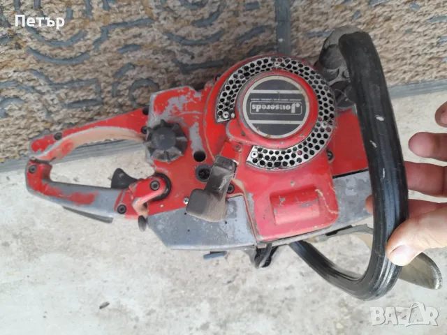 Продавам моторна резачка  Jonsereds, снимка 2 - Моторни триони/резачки - 55513813