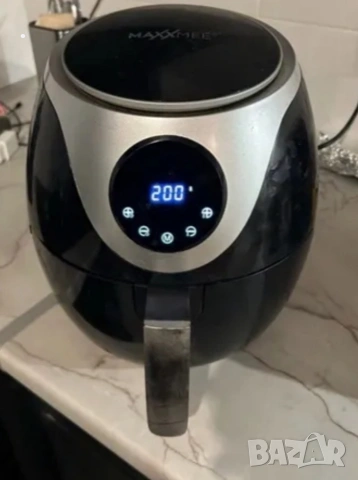 Продавам дигитален фритюрник с горещ въздух (Air Fryer) MAXXMEE