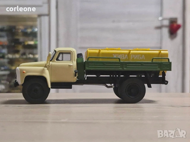 ГАЗ-53 Жива риба 1961 - мащаб 1:43 на DeAgostini моделът е нов в блистер, снимка 2 - Колекции - 55016463