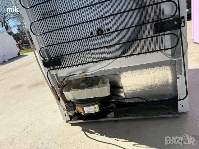 Професионален малък хладилник Либхер FKU 1800, снимка 6 - Хладилници - 54108023