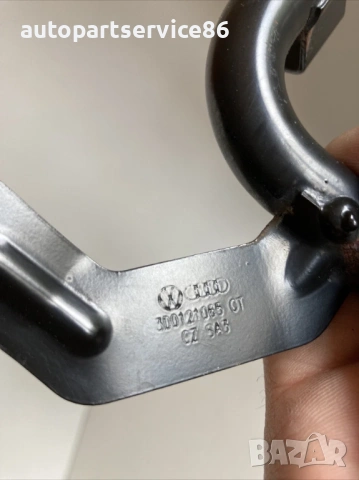 Маркуч за водна охлаждаща течност за Volkswagen Phaeton 3.0 TDI (2008) 3D0121065CT, снимка 2 - Части - 54158582