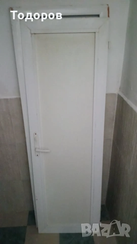 Продавам Алуминиева Врата