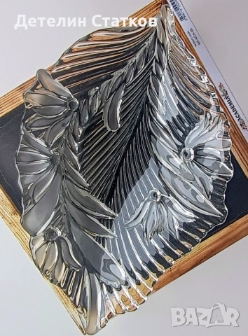 Стъклено плато