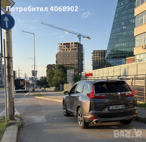 Honda CR-V 1.5 Touring, снимка 8 - Автомобили и джипове - 54887405