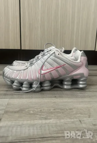 обувки nike shox , снимка 2 - Маратонки - 55364414