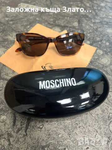 Дамски очила Moschino с предпазен черен калъф и жълта кърпичка, снимка 8 - Слънчеви и диоптрични очила - 55318945