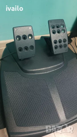 Волан за компютър logitech momoracing, снимка 4 - Джойстици и геймпадове - 55353114