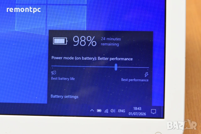 Toshiba Satellite L50-B-1M7 15.6 инчов бял лаптоп I3 4005U 6 GB DDR3 SSD батерия зарядно, снимка 7 - Лаптопи за работа - 55123833