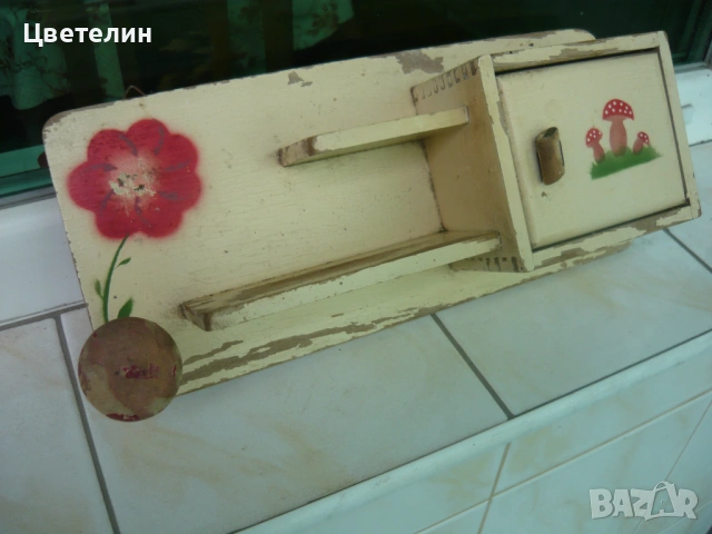 Стара етажерка, снимка 4 - Антикварни и старинни предмети - 54575323