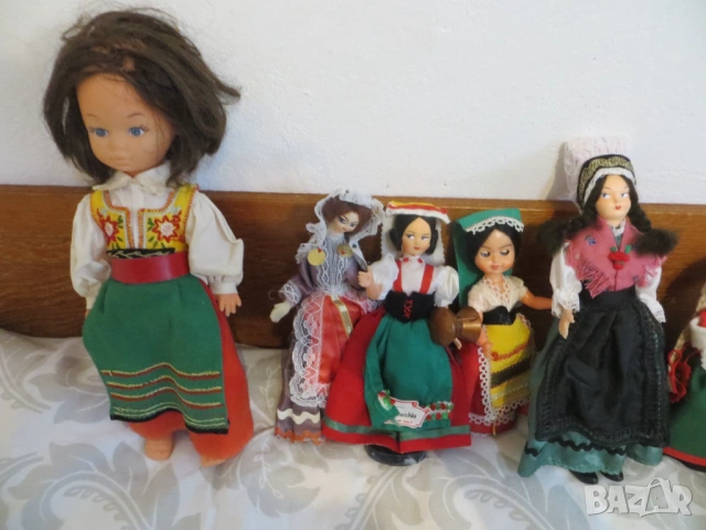 Кукли в национално облекло, снимка 14 - Колекции - 42294945