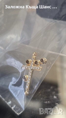 Златни елементи: фин кръст с инкрустирани камъчета  4 броя златни топчета, снимка 2 - Бижутерийни комплекти - 54034997