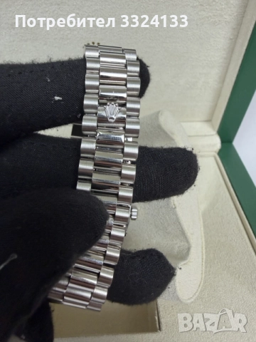 Rolex Day-Date 40mm President
Bracelet Blue Ombre Dial, снимка 5 - Мъжки - 55608745