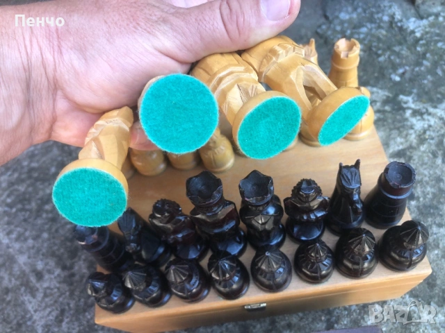  стари шахматни фигури и часовник - MADE IN GERMANY, снимка 15 - Антикварни и старинни предмети - 51698593
