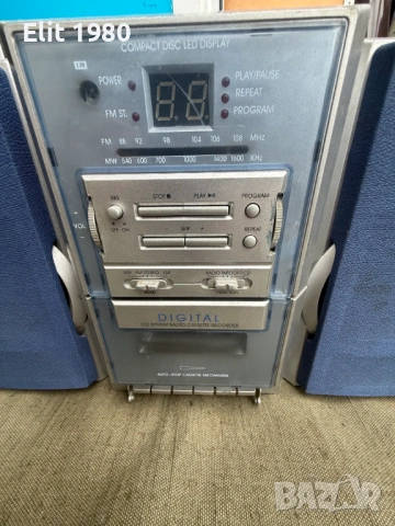 Продавам мини стерео уредба ROADSTAR, снимка 2 - Други ценни предмети - 52844121