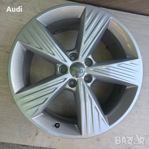 Оригинални Ауди Джанти 19 Q4 e-tron, снимка 4 - Гуми и джанти - 55417860