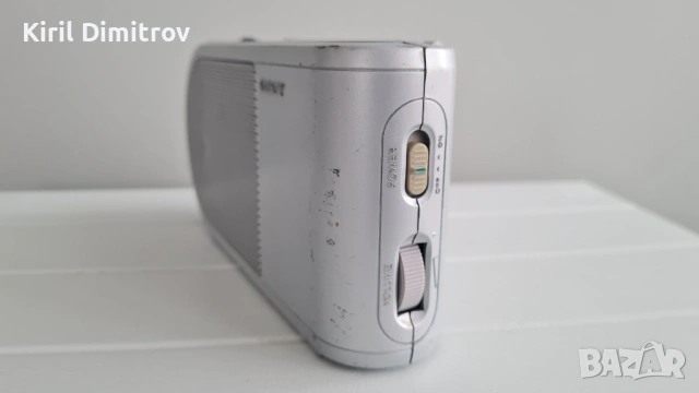 Sony ICF-304, снимка 6 - Радиокасетофони, транзистори - 53903675