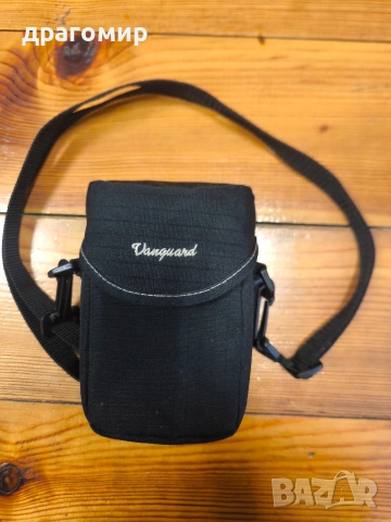 чантичка за фотоапарат 