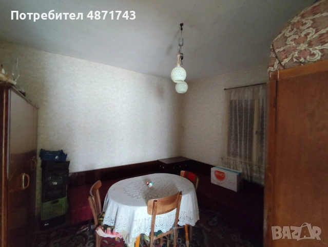 Собственик продава къща с двор в град Айтос, снимка 18 - Къщи - 55103278
