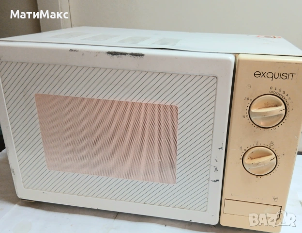 Микровълнова фурна EXQUISIT с грил, снимка 3 - Печки, фурни - 55046727