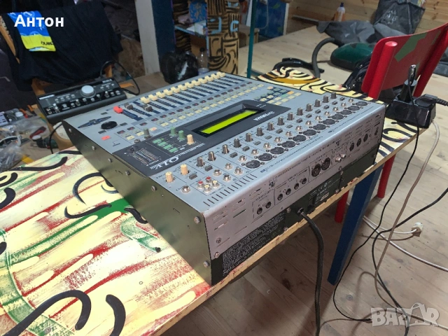 Yamaha 01V дигитален / цифров аудио миксер / Digital Mixer, снимка 10 - Ресийвъри, усилватели, смесителни пултове - 54557093
