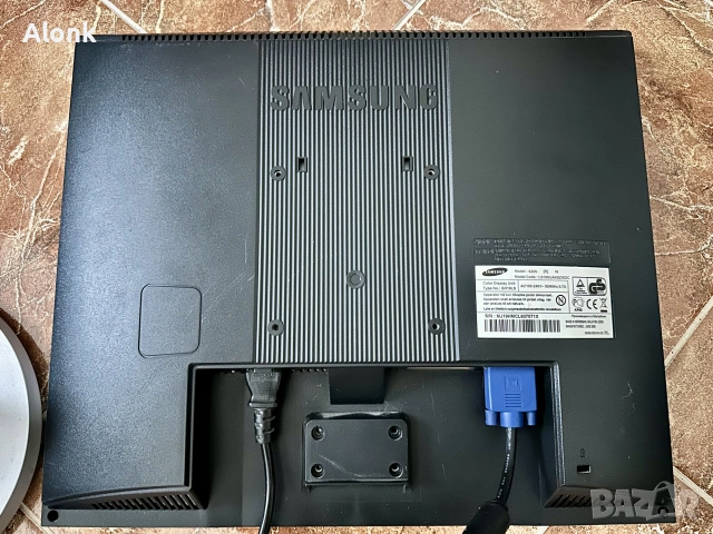 Монитор 19" Samsung SyncMaster 920N, снимка 3 - Монитори - 55252801