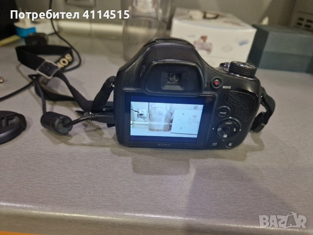 Цифров фотоапарат Sony, снимка 4 - Фотоапарати - 54424286