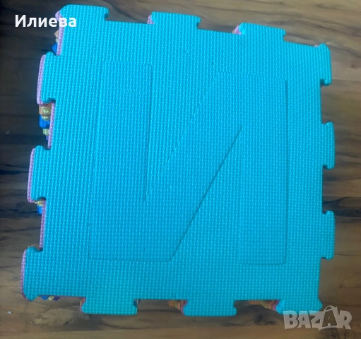 Мек пъзел за под