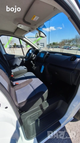 Opel Vivaro 1,6D euro 6, снимка 8 - Бусове и автобуси - 54164508