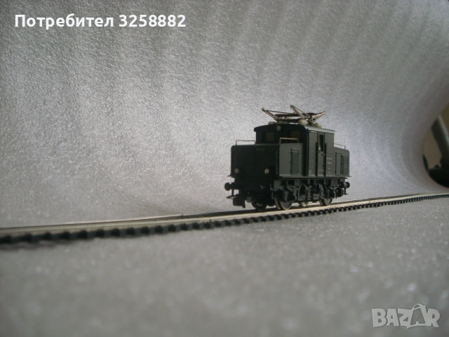 Локомотив електровоз E69 PIKO, снимка 2 - Колекции - 54423400