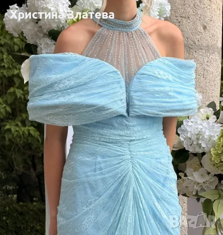 Дълга официална рокля в бебешко синьо